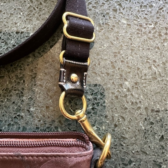 Coach Stripe Signature Logo Satin Canvas Crossbody Bag READ - Picture 4 of 8